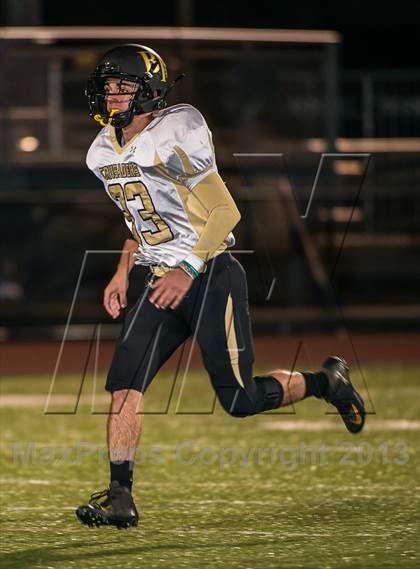 Thumbnail 1 in St. Mary's vs. Bishop Fenwick photogallery.