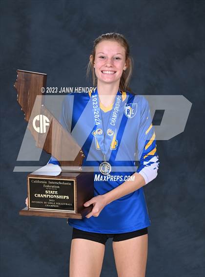 Thumbnail 1 in Ripon Christian @ Redwood (CIF State D3 Final Awards) photogallery.