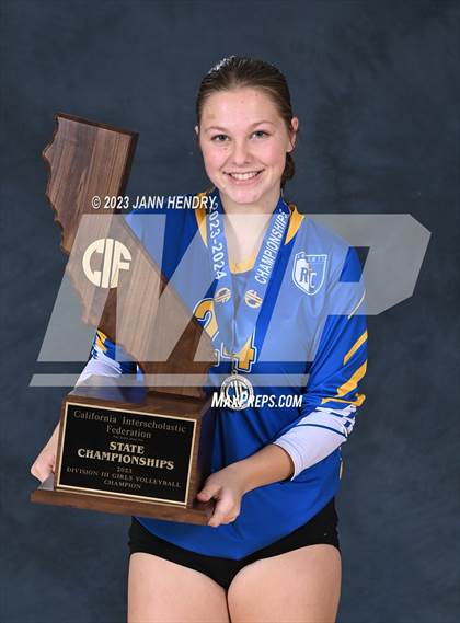 Thumbnail 1 in Ripon Christian @ Redwood (CIF State D3 Final Awards) photogallery.