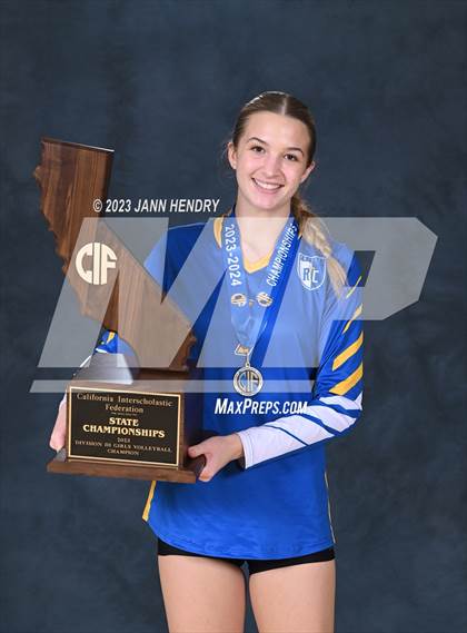 Thumbnail 2 in Ripon Christian @ Redwood (CIF State D3 Final Awards) photogallery.