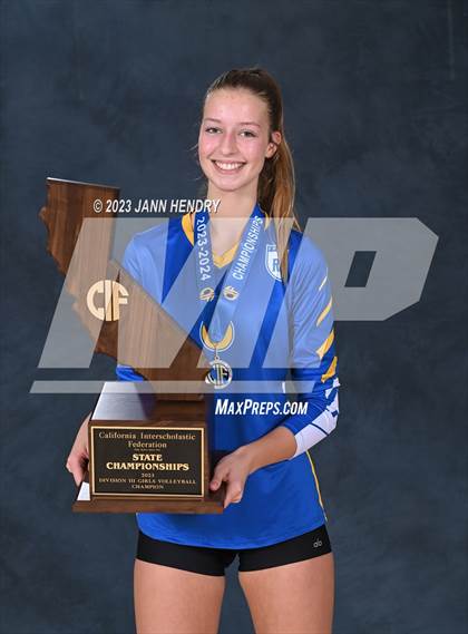 Thumbnail 2 in Ripon Christian @ Redwood (CIF State D3 Final Awards) photogallery.