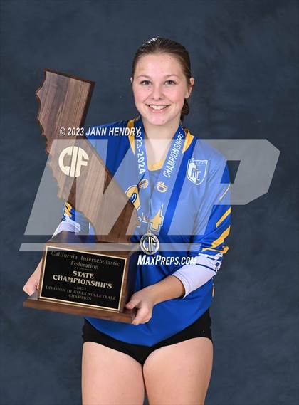 Thumbnail 2 in Ripon Christian @ Redwood (CIF State D3 Final Awards) photogallery.