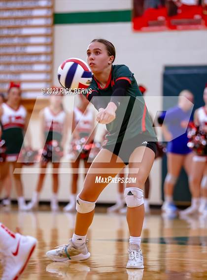 Thumbnail 3 in College Park vs Grand Oaks photogallery.