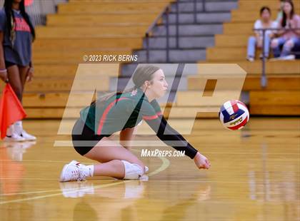 Thumbnail 3 in College Park vs Grand Oaks photogallery.