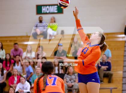 Thumbnail 3 in College Park vs Grand Oaks photogallery.