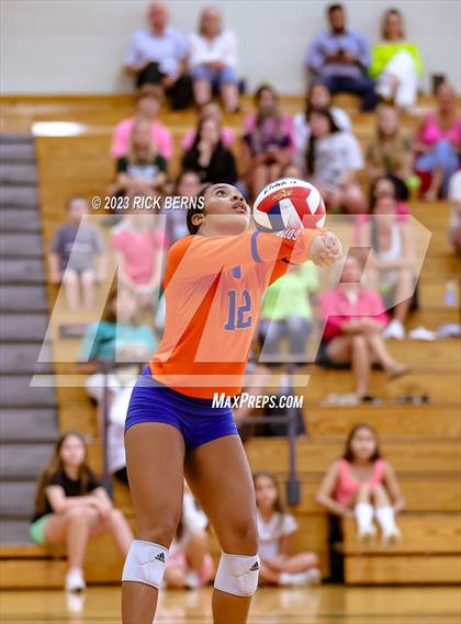 Thumbnail 2 in College Park vs Grand Oaks photogallery.