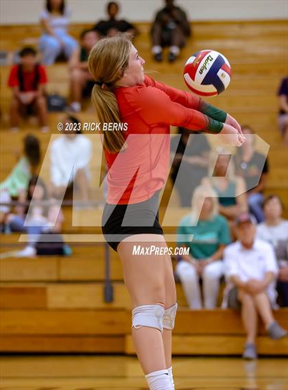 Thumbnail 2 in College Park vs Grand Oaks photogallery.