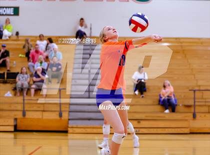 Thumbnail 3 in College Park vs Grand Oaks photogallery.