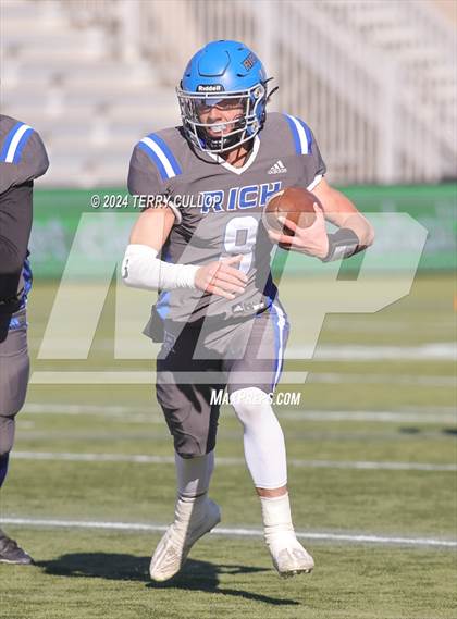 Thumbnail 1 in Rich vs. Altamont (UHSAA 8 Man Semifinal) photogallery.