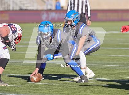 Thumbnail 3 in Rich vs. Altamont (UHSAA 8 Man Semifinal) photogallery.