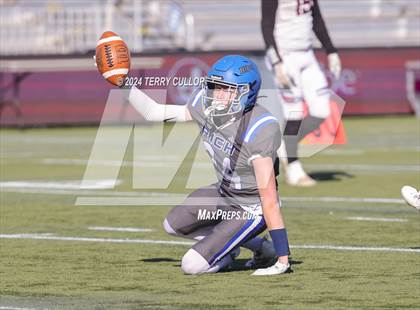 Thumbnail 3 in Rich vs. Altamont (UHSAA 8 Man Semifinal) photogallery.