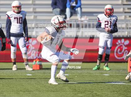 Thumbnail 3 in Rich vs. Altamont (UHSAA 8 Man Semifinal) photogallery.