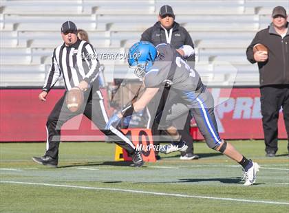 Thumbnail 3 in Rich vs. Altamont (UHSAA 8 Man Semifinal) photogallery.