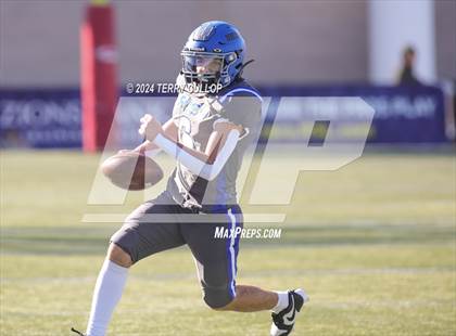 Thumbnail 2 in Rich vs. Altamont (UHSAA 8 Man Semifinal) photogallery.