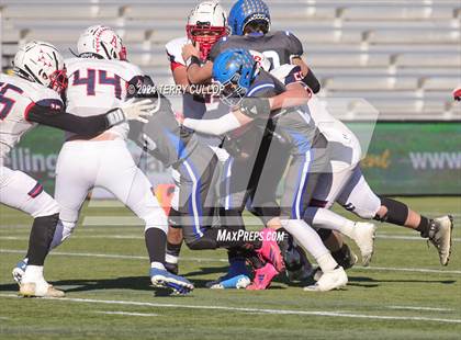 Thumbnail 2 in Rich vs. Altamont (UHSAA 8 Man Semifinal) photogallery.