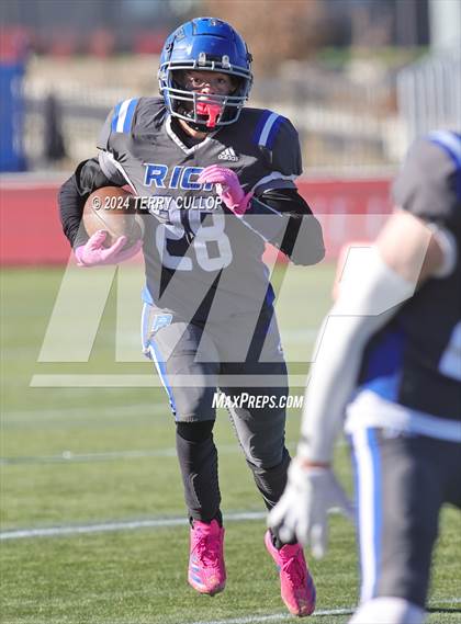Thumbnail 1 in Rich vs. Altamont (UHSAA 8 Man Semifinal) photogallery.