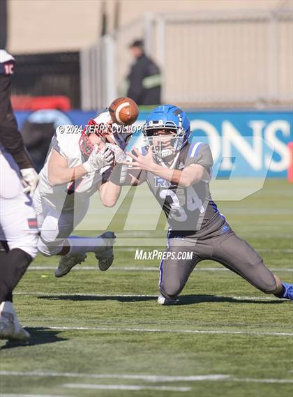Thumbnail 1 in Rich vs. Altamont (UHSAA 8 Man Semifinal) photogallery.
