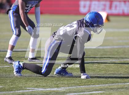 Thumbnail 1 in Rich vs. Altamont (UHSAA 8 Man Semifinal) photogallery.