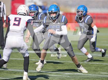 Thumbnail 2 in Rich vs. Altamont (UHSAA 8 Man Semifinal) photogallery.