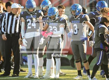Thumbnail 3 in Rich vs. Altamont (UHSAA 8 Man Semifinal) photogallery.