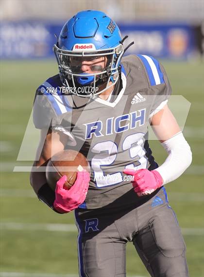 Thumbnail 1 in Rich vs. Altamont (UHSAA 8 Man Semifinal) photogallery.