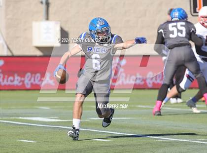 Thumbnail 3 in Rich vs. Altamont (UHSAA 8 Man Semifinal) photogallery.