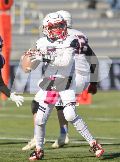 Thumbnail 2 in Rich vs. Altamont (UHSAA 8 Man Semifinal) photogallery.
