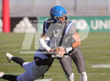 Thumbnail 3 in Rich vs. Altamont (UHSAA 8 Man Semifinal) photogallery.