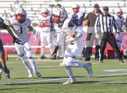 Thumbnail 2 in Rich vs. Altamont (UHSAA 8 Man Semifinal) photogallery.