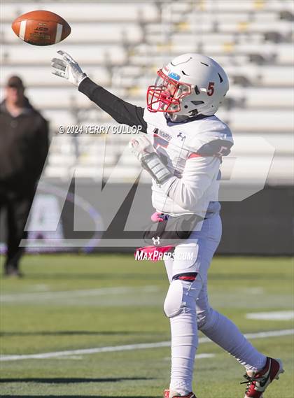 Thumbnail 1 in Rich vs. Altamont (UHSAA 8 Man Semifinal) photogallery.