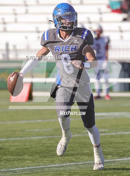 Thumbnail 3 in Rich vs. Altamont (UHSAA 8 Man Semifinal) photogallery.