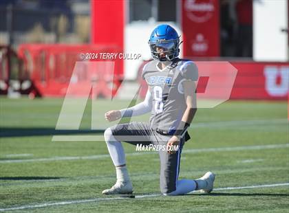 Thumbnail 1 in Rich vs. Altamont (UHSAA 8 Man Semifinal) photogallery.