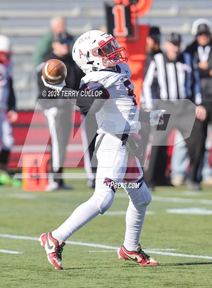 Thumbnail 3 in Rich vs. Altamont (UHSAA 8 Man Semifinal) photogallery.