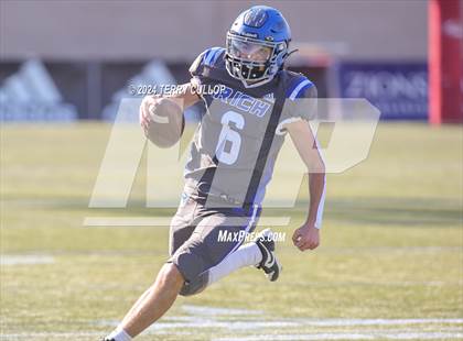 Thumbnail 1 in Rich vs. Altamont (UHSAA 8 Man Semifinal) photogallery.