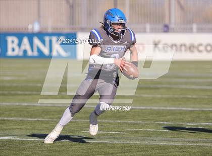 Thumbnail 3 in Rich vs. Altamont (UHSAA 8 Man Semifinal) photogallery.
