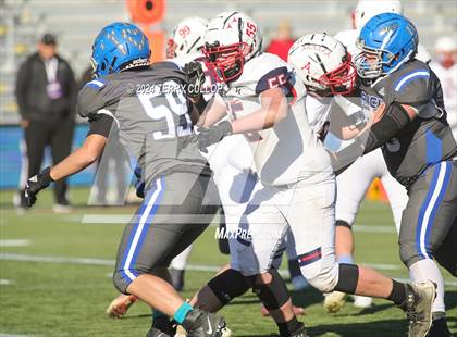 Thumbnail 1 in Rich vs. Altamont (UHSAA 8 Man Semifinal) photogallery.