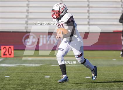 Thumbnail 2 in Rich vs. Altamont (UHSAA 8 Man Semifinal) photogallery.