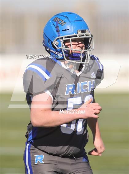 Thumbnail 2 in Rich vs. Altamont (UHSAA 8 Man Semifinal) photogallery.
