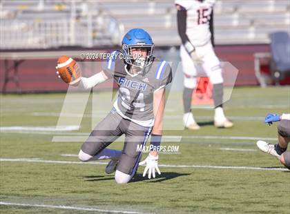 Thumbnail 1 in Rich vs. Altamont (UHSAA 8 Man Semifinal) photogallery.