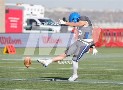 Thumbnail 1 in Rich vs. Altamont (UHSAA 8 Man Semifinal) photogallery.