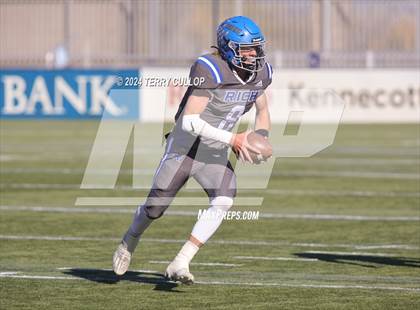 Thumbnail 1 in Rich vs. Altamont (UHSAA 8 Man Semifinal) photogallery.