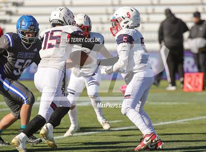 Thumbnail 3 in Rich vs. Altamont (UHSAA 8 Man Semifinal) photogallery.