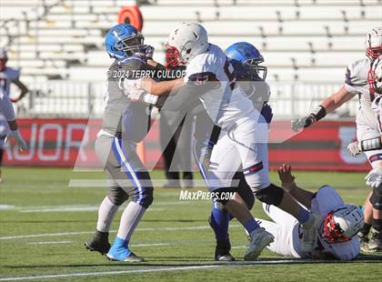 Thumbnail 3 in Rich vs. Altamont (UHSAA 8 Man Semifinal) photogallery.