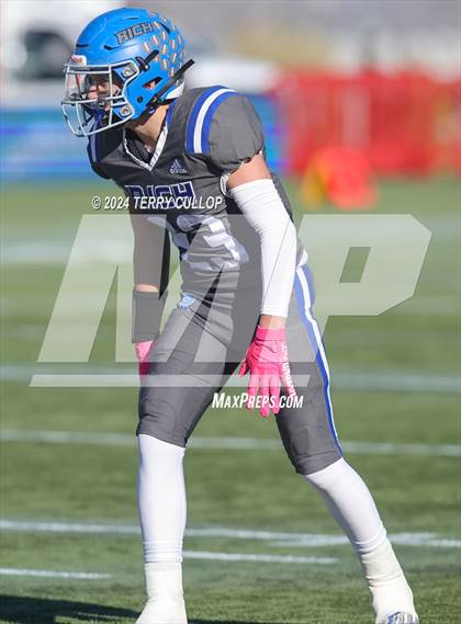 Thumbnail 1 in Rich vs. Altamont (UHSAA 8 Man Semifinal) photogallery.