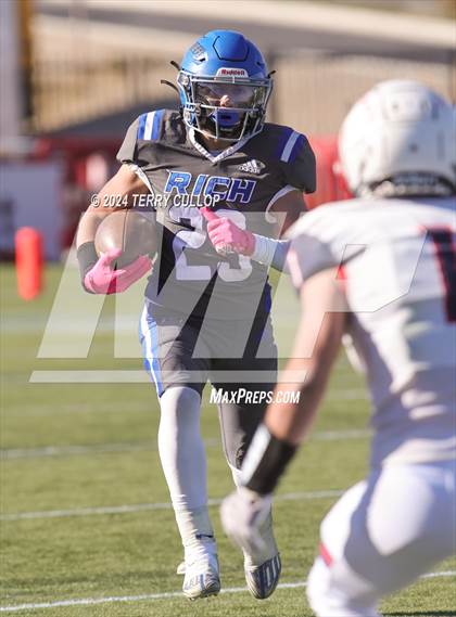 Thumbnail 2 in Rich vs. Altamont (UHSAA 8 Man Semifinal) photogallery.