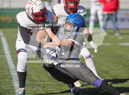Thumbnail 3 in Rich vs. Altamont (UHSAA 8 Man Semifinal) photogallery.