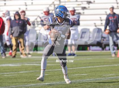 Thumbnail 2 in Rich vs. Altamont (UHSAA 8 Man Semifinal) photogallery.