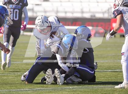 Thumbnail 3 in Rich vs. Altamont (UHSAA 8 Man Semifinal) photogallery.