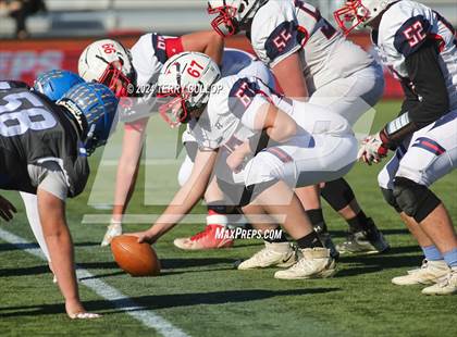 Thumbnail 2 in Rich vs. Altamont (UHSAA 8 Man Semifinal) photogallery.