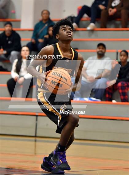 Thumbnail 2 in Gunderson vs. Roseville (Tiger Classic) photogallery.